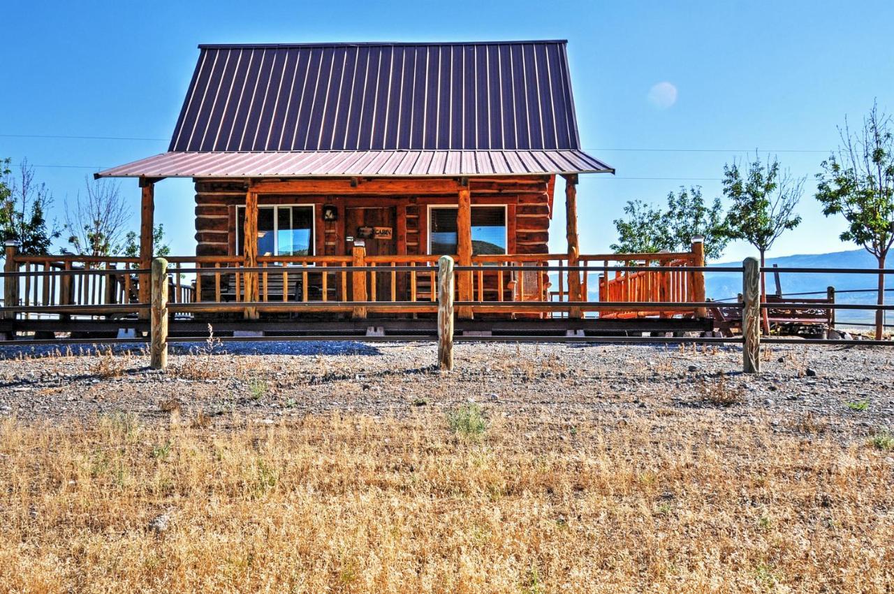 Remote Antimony Log Cabin With Green Meadow Views! Villa Dış mekan fotoğraf